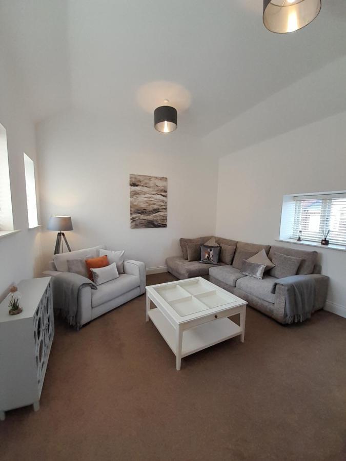 The Stables A Contractor Family 2 Bed Town House In Central Мелтън Моубрей Екстериор снимка